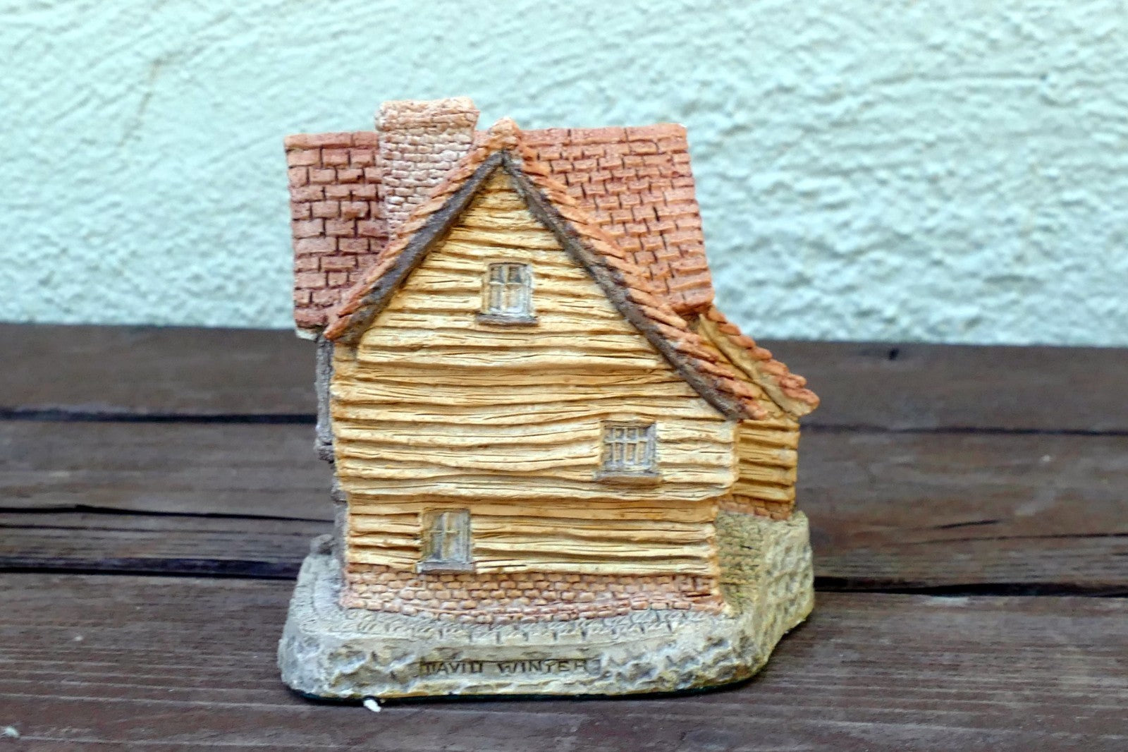 David Winter Cottages Little Market Handcrafted Figurine 1980 UK Great Britain