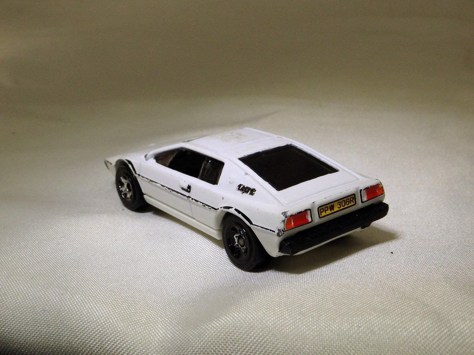 Hot Wheels Lotus Esprit S1 Diecast Car Mattel 2014 Malaysia