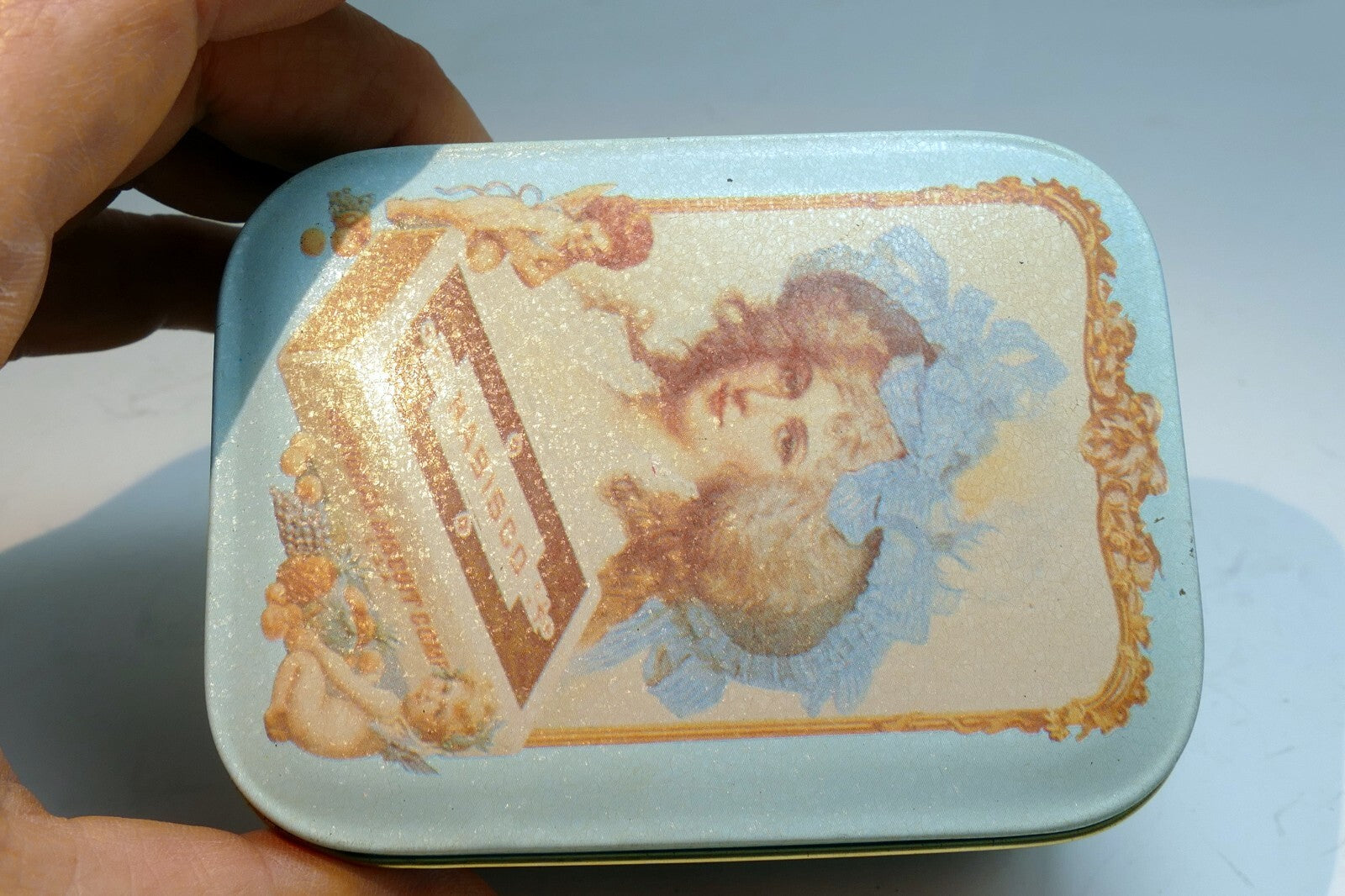 Tin Box Company Bristol Retro Blue Lady Victorian Nabisco Biscuit 4"