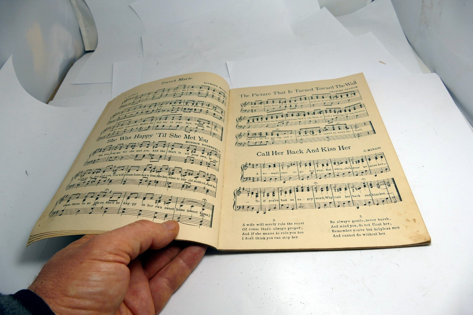 Treasure Chest of OLD TIME SONG HITS ©1935 Treasure Chest Publications, Inc