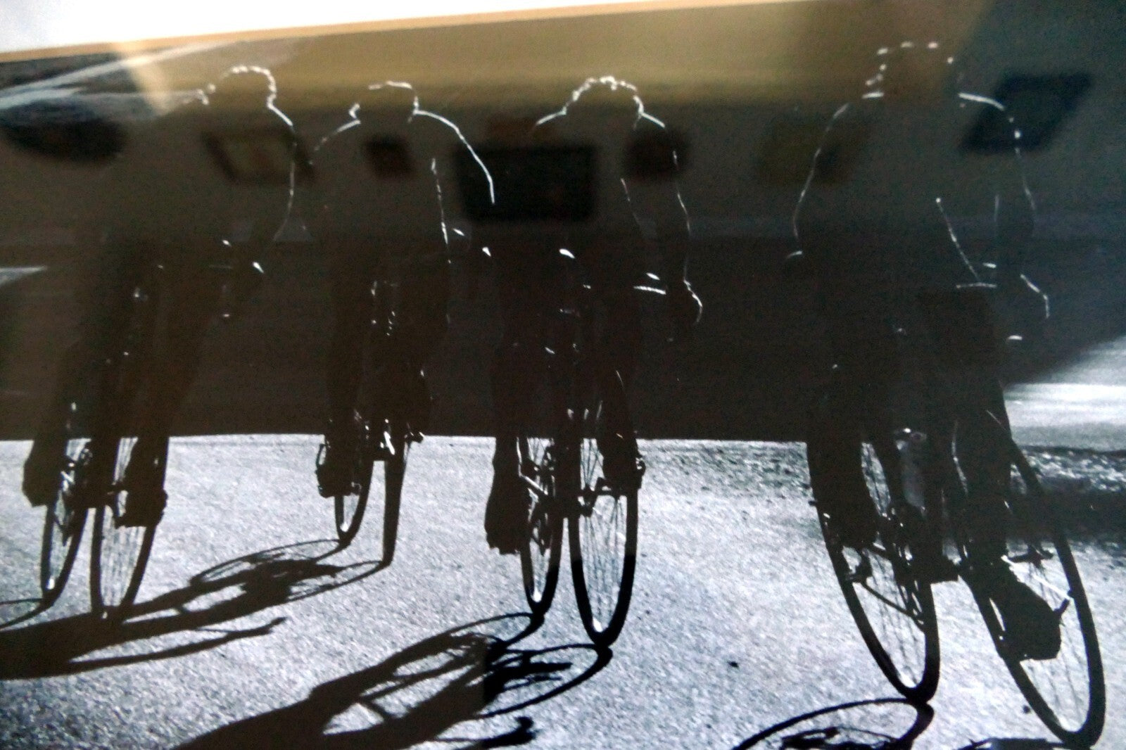 Photo picture cyclist black and white going uphill hanging wall art 13x16" frame