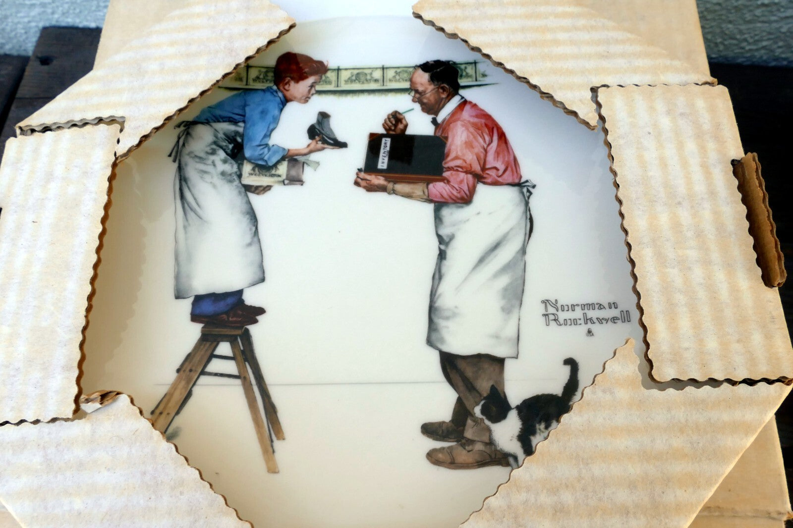 Norman rockwell 10.5” collector plate 1979 "a helping hand" winter season   mint