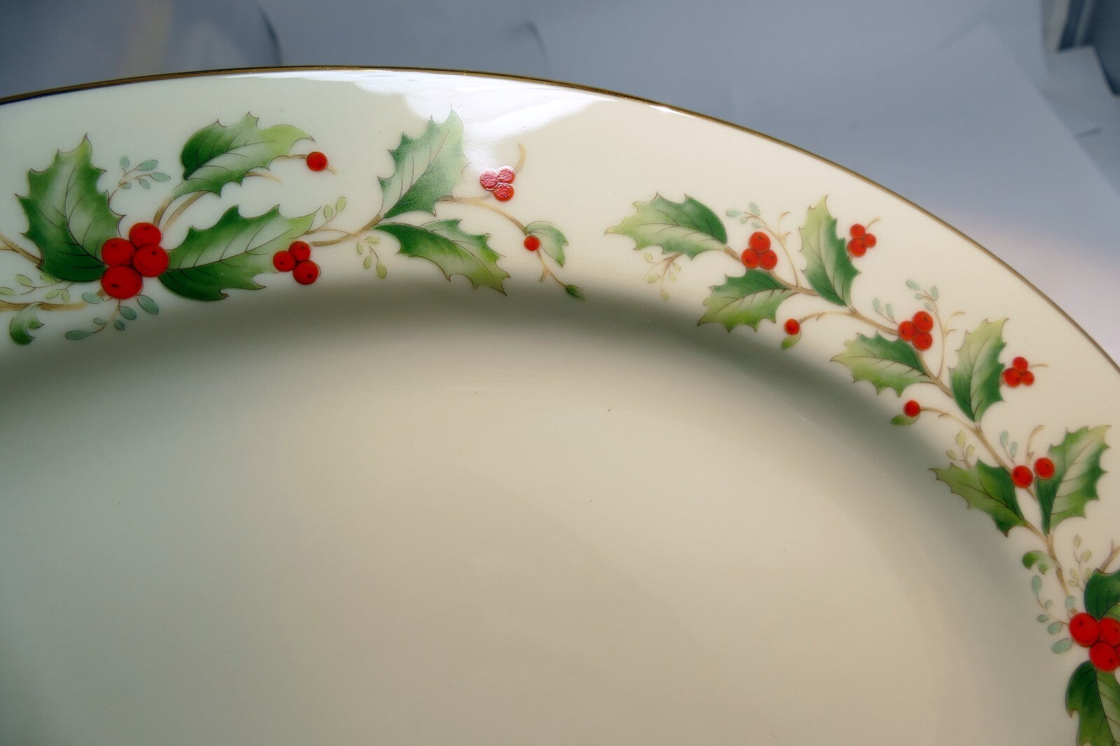 Royal Gallery 6283 Holly Dinner Plate main dish Christmas Thanksgiving large 14"