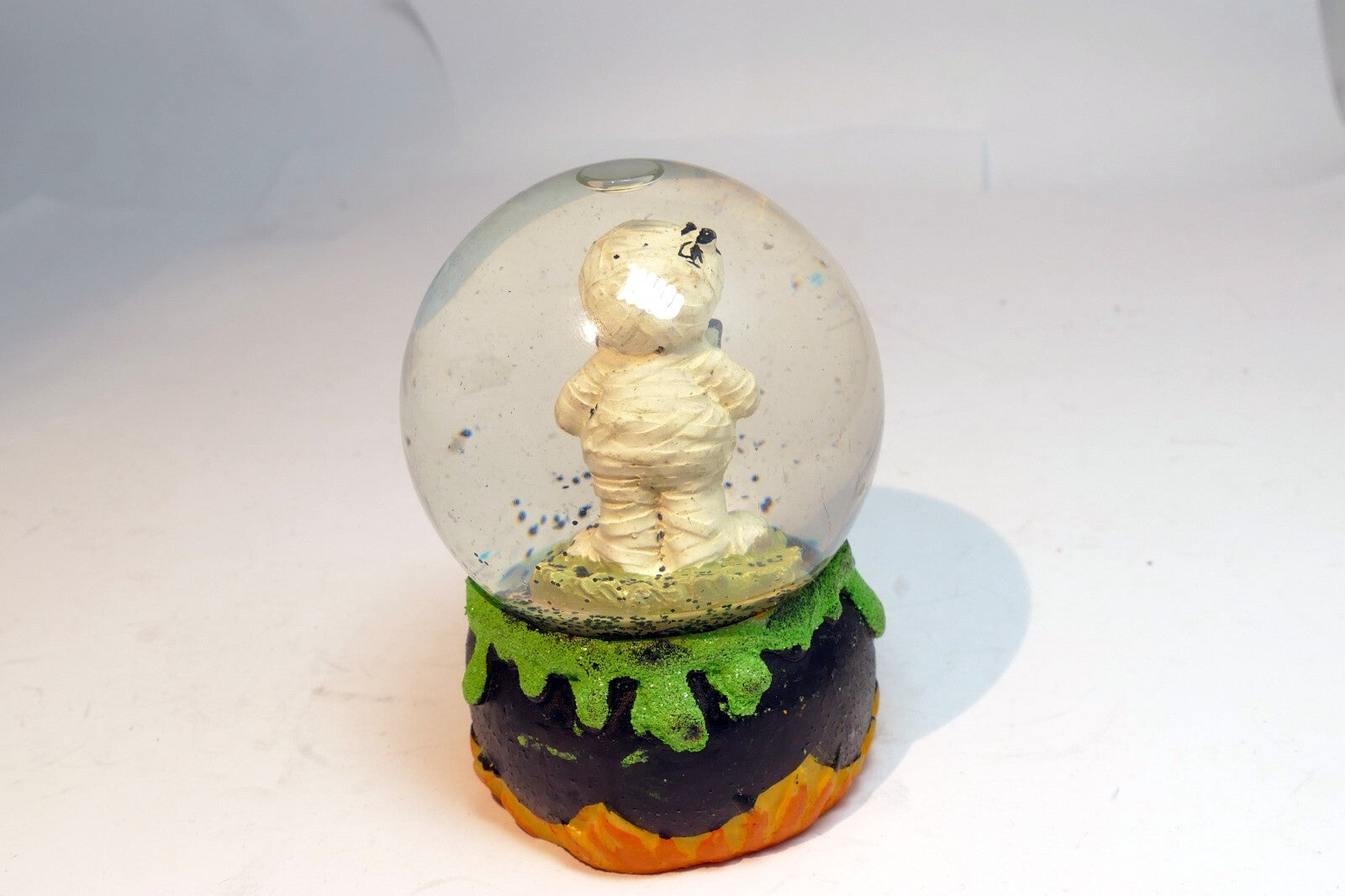 Halloween Snow Water Globe  Ball 2" "BOO" White Ghost