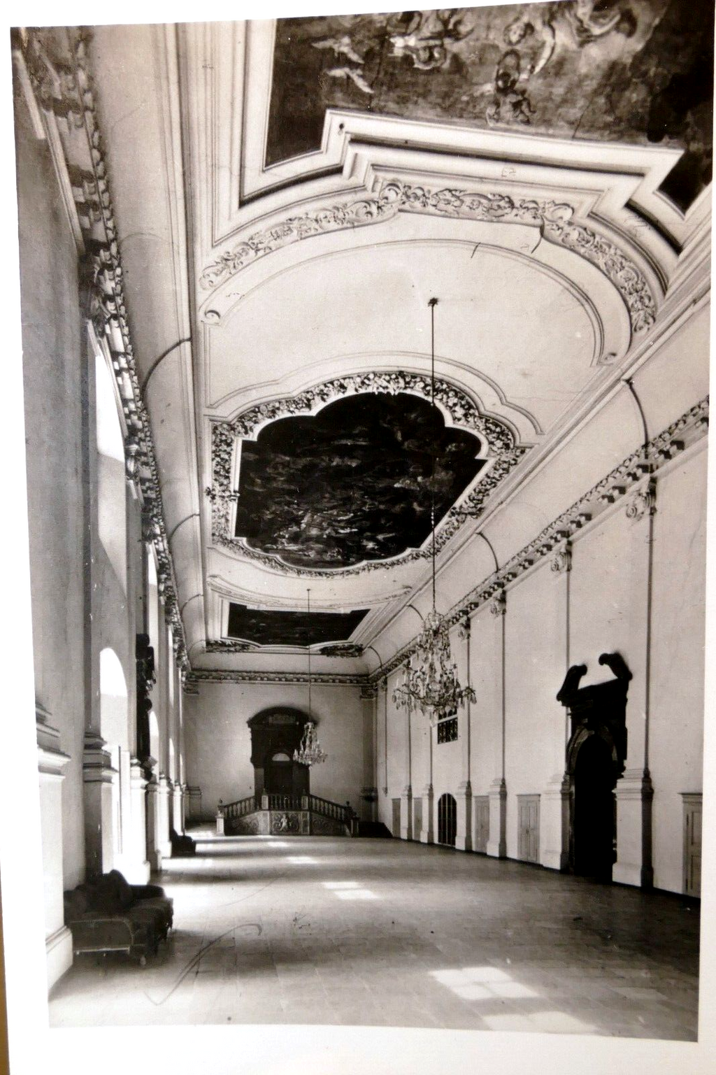 Wien   schönbrunn schloss castle hallway postcard austria 1930's   unposted