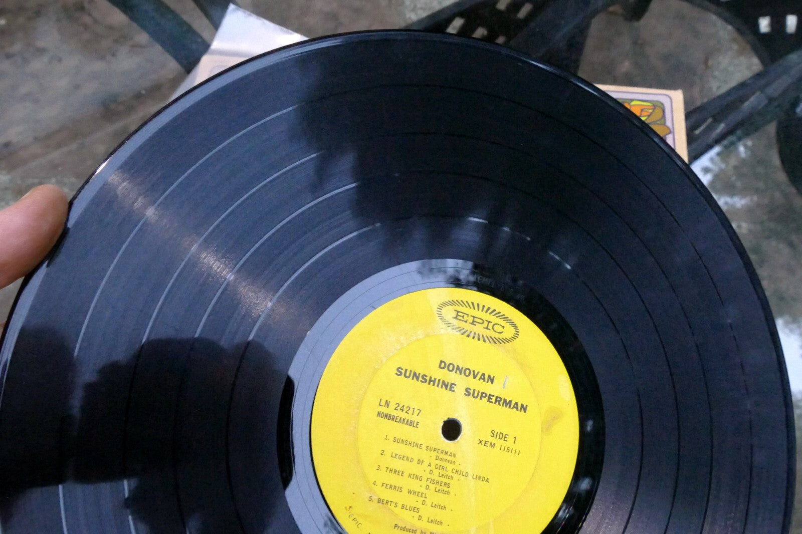 DONOVAN SUNSHIME SUPERMAN EPIC LN 24217 MONO  LP  - poor condition