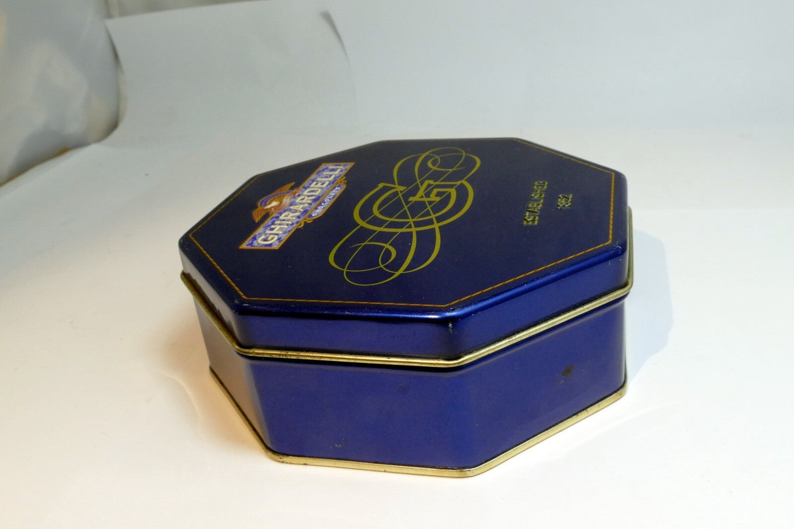 Metal Empty Tin/Container Ghirardelli Milk  Chocolate 5X5 octagonal