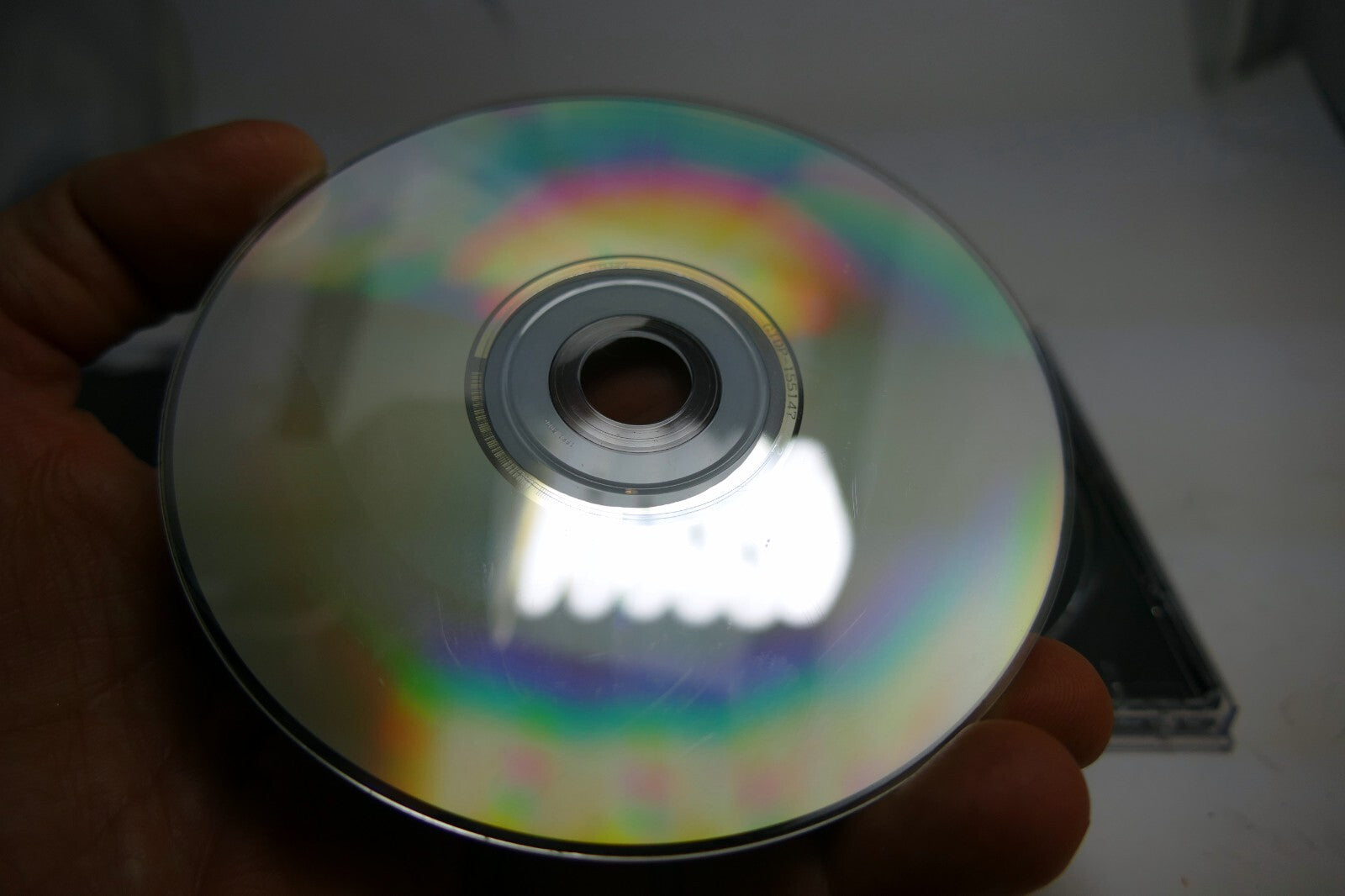 Adele 19 CD - Case with cracks