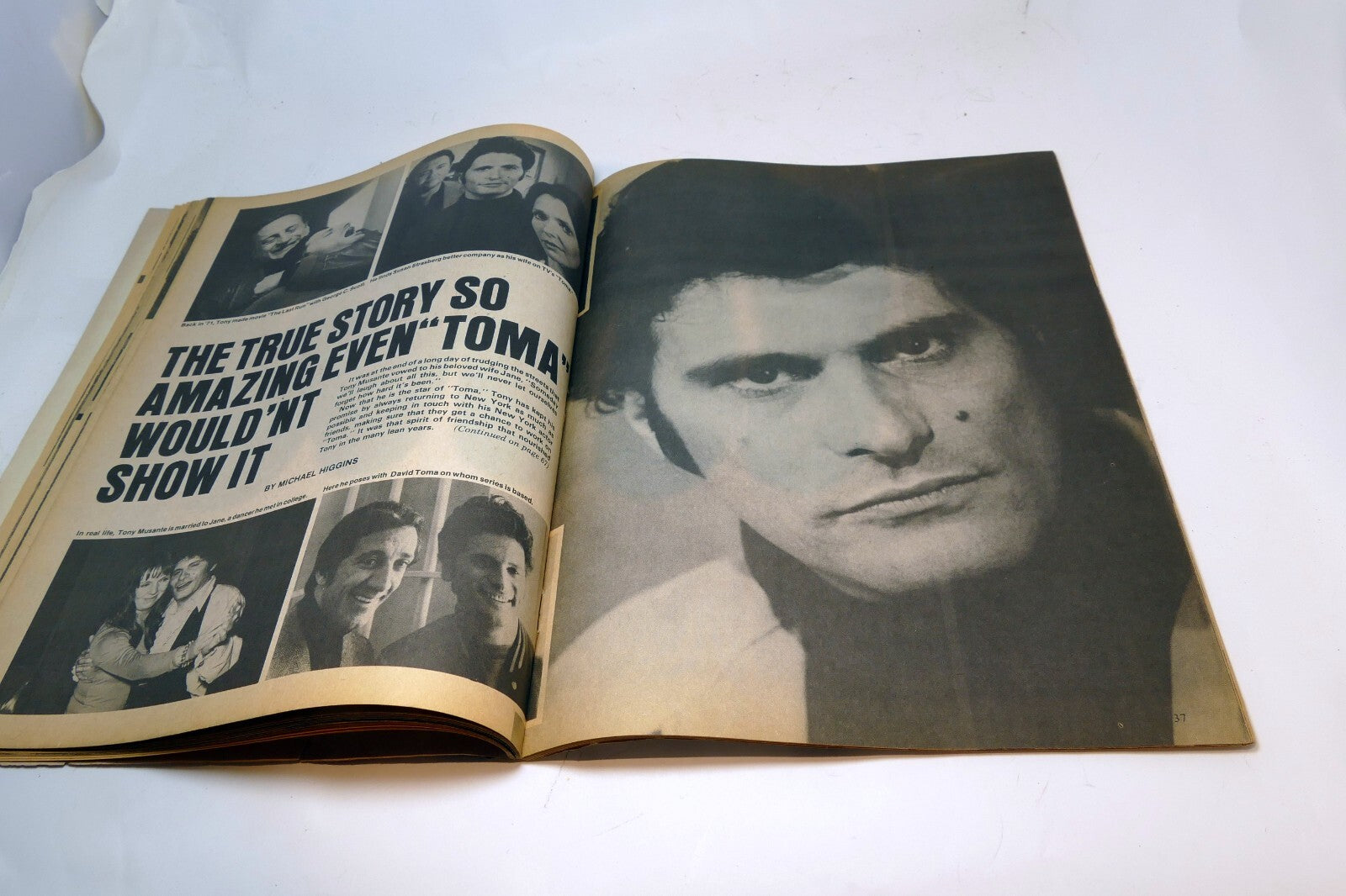 1974 August TV-MOVIES TODAY MAGAZINE ELVIS Hurt, Liz Taylor, Barbara Steals Cher