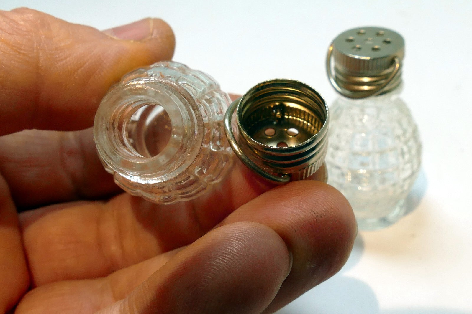 1oz set of two Clear Glass Salt & Pepper Shaker  USA