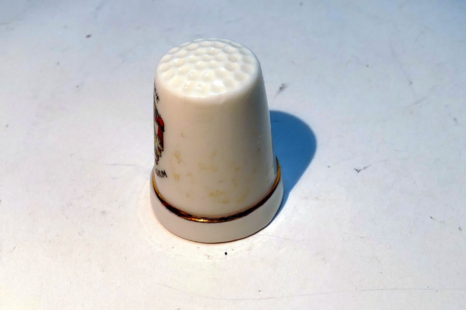Porcelain Thimble Souvenir Belgium Belgie  Belgique