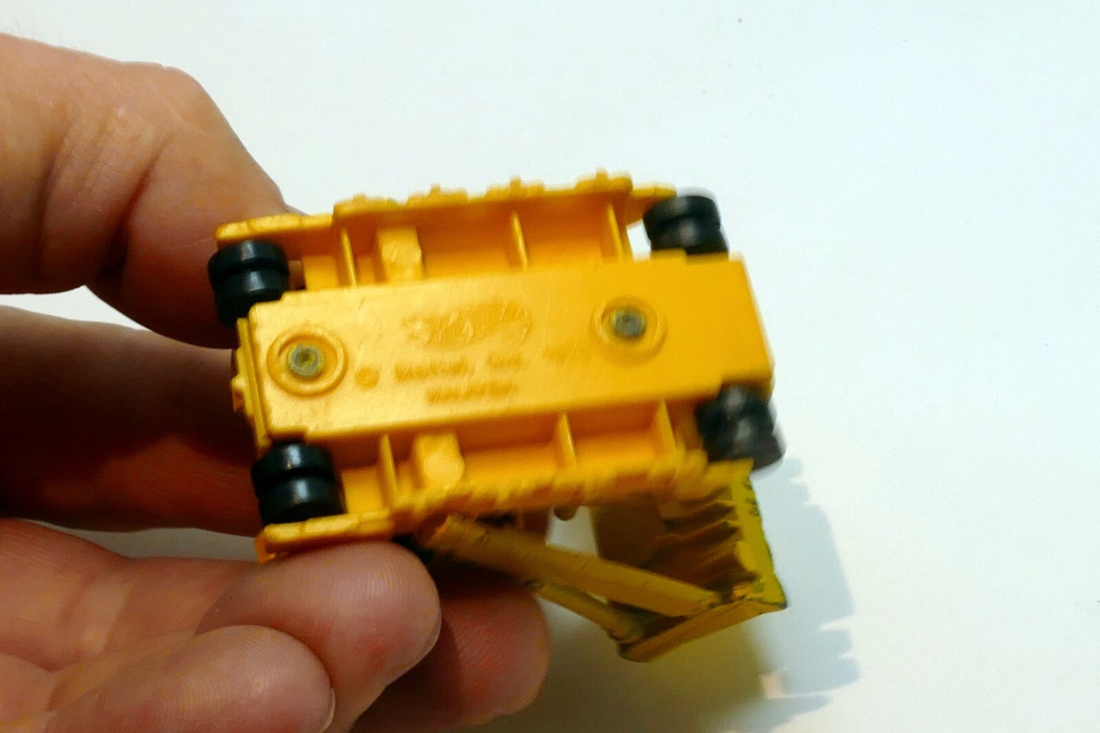 1979 Hotwheels Cat Bulldozer Hot Wheels - missing rubber  tracks