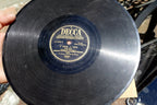 10" 78 rpm ANDREWS SISTERS & CARMEN MIRANDA Wedding Samba 24841