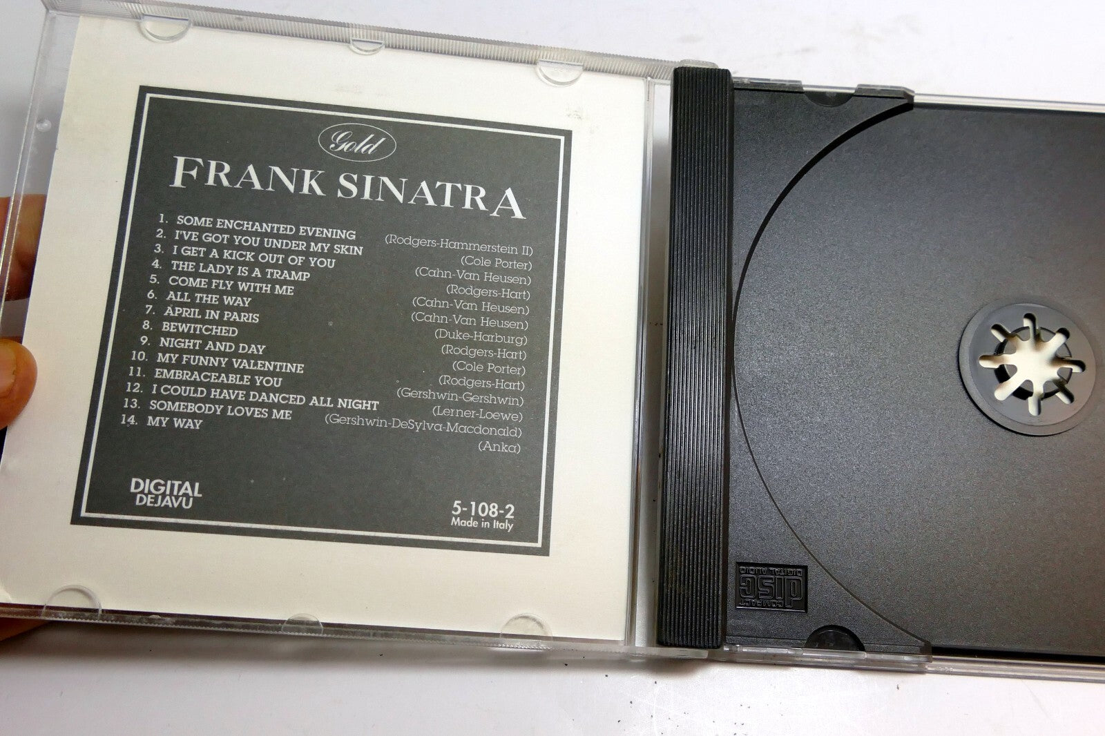 Cover art only The Frank Sinatra GOLD Collection 5-108-2 Dejavu (NO CD included)
