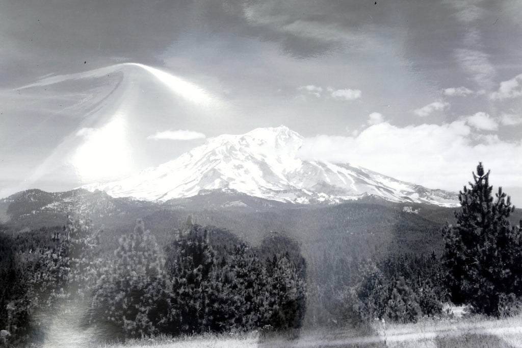 Mt. Shasta California 11X14" Black & white Picture Photo in Winter USA