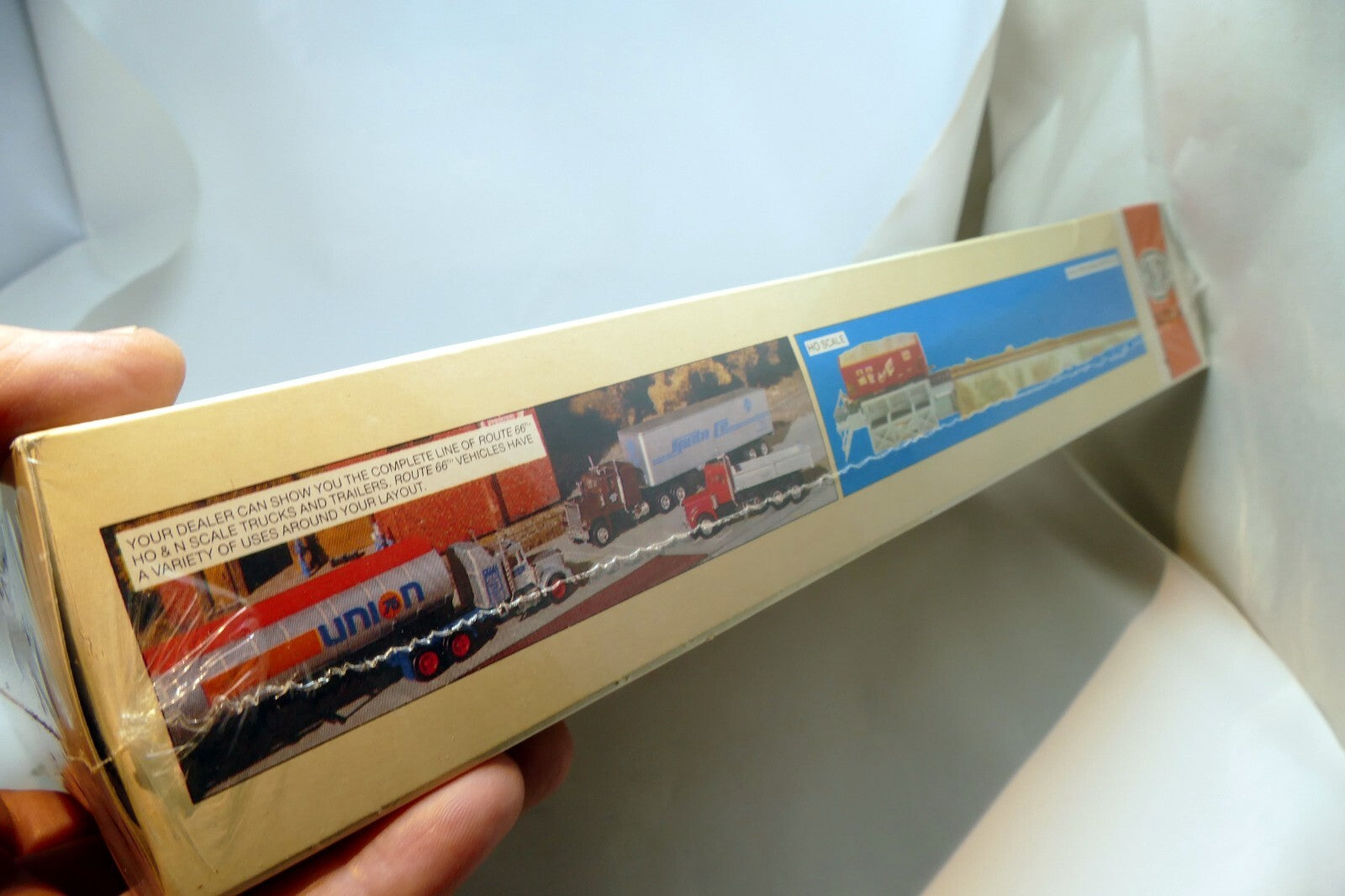 VINTAGE HO SCALE 2 STALL DIESEL HOUSE,  CON-COR KIT #9028 FACTORY SEALED