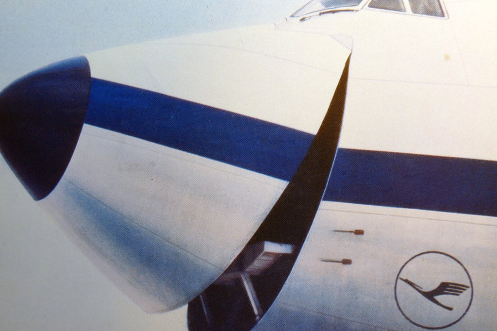 Lufthansa crane logo airlines airplane smiling parked postcard unposted