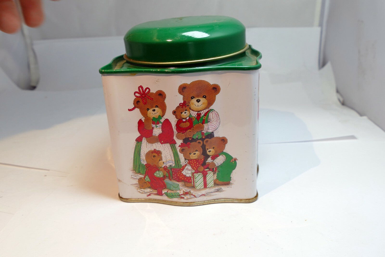 Empty Tin Box Tea can cookie 4X4X4" with Teddy Bear family  Christmas presents
