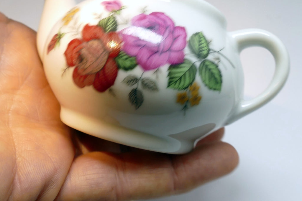 Japanese Porcelain Teapot with Loose Leaf catcher infuser rose floral design