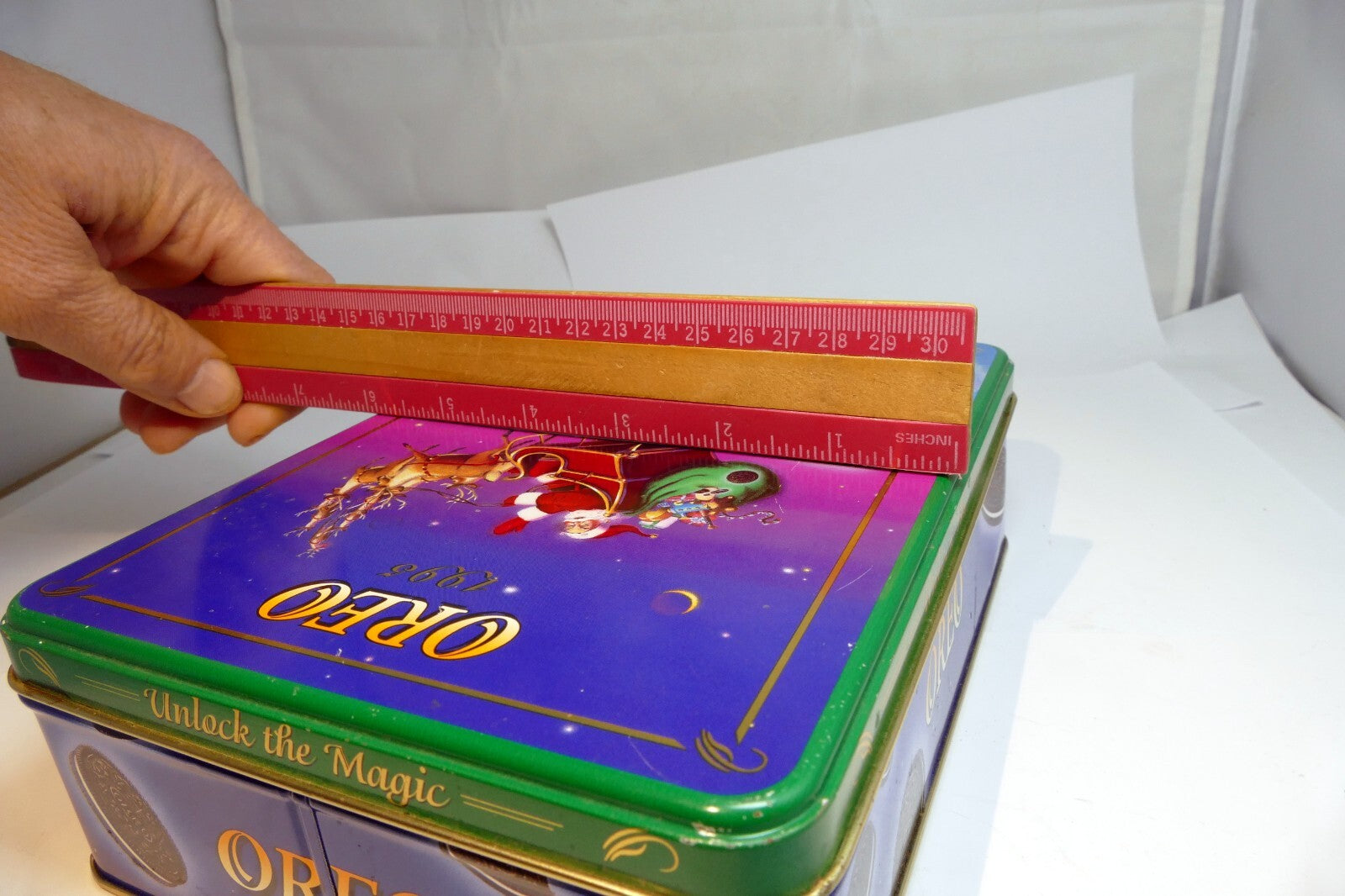 Oreo  Cookie Christmas Eve Tin empty container Flying Sled Santa Claus w/ gifts