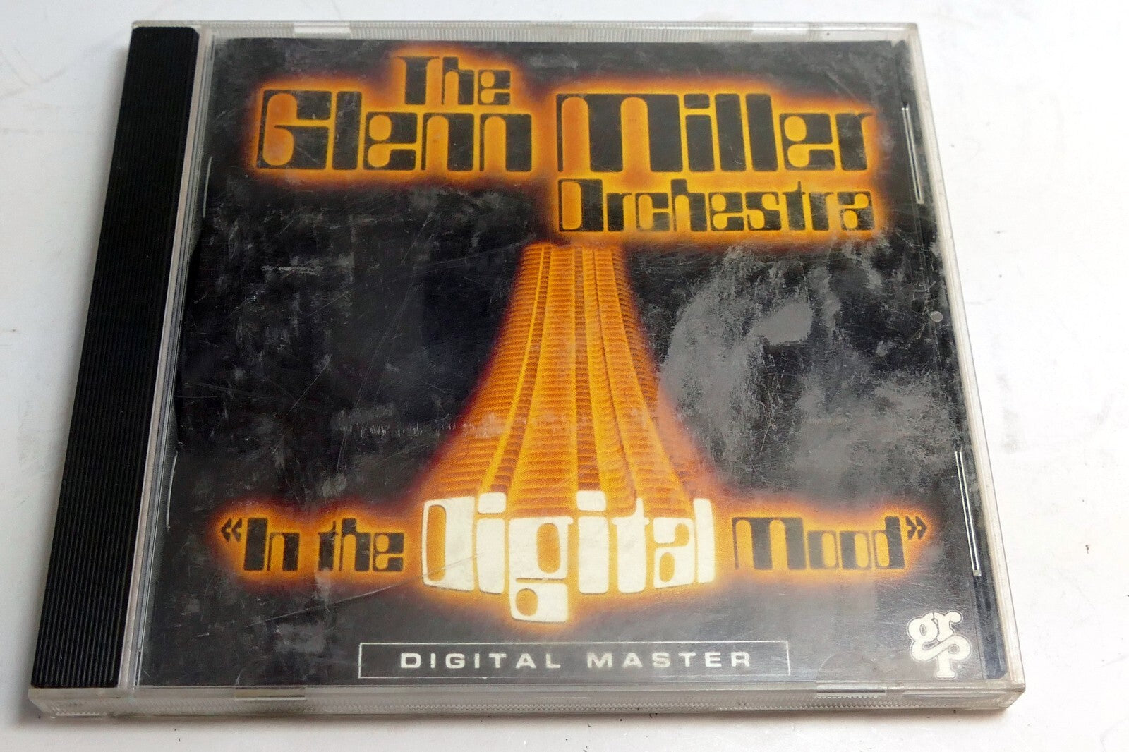 Cover art only in the digital mood glenn miller orchestra ( no cd included)