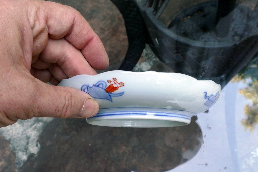 Japanese Imari-ware Colored porcelain Gold Peach PLATE/dish 6" scalloped