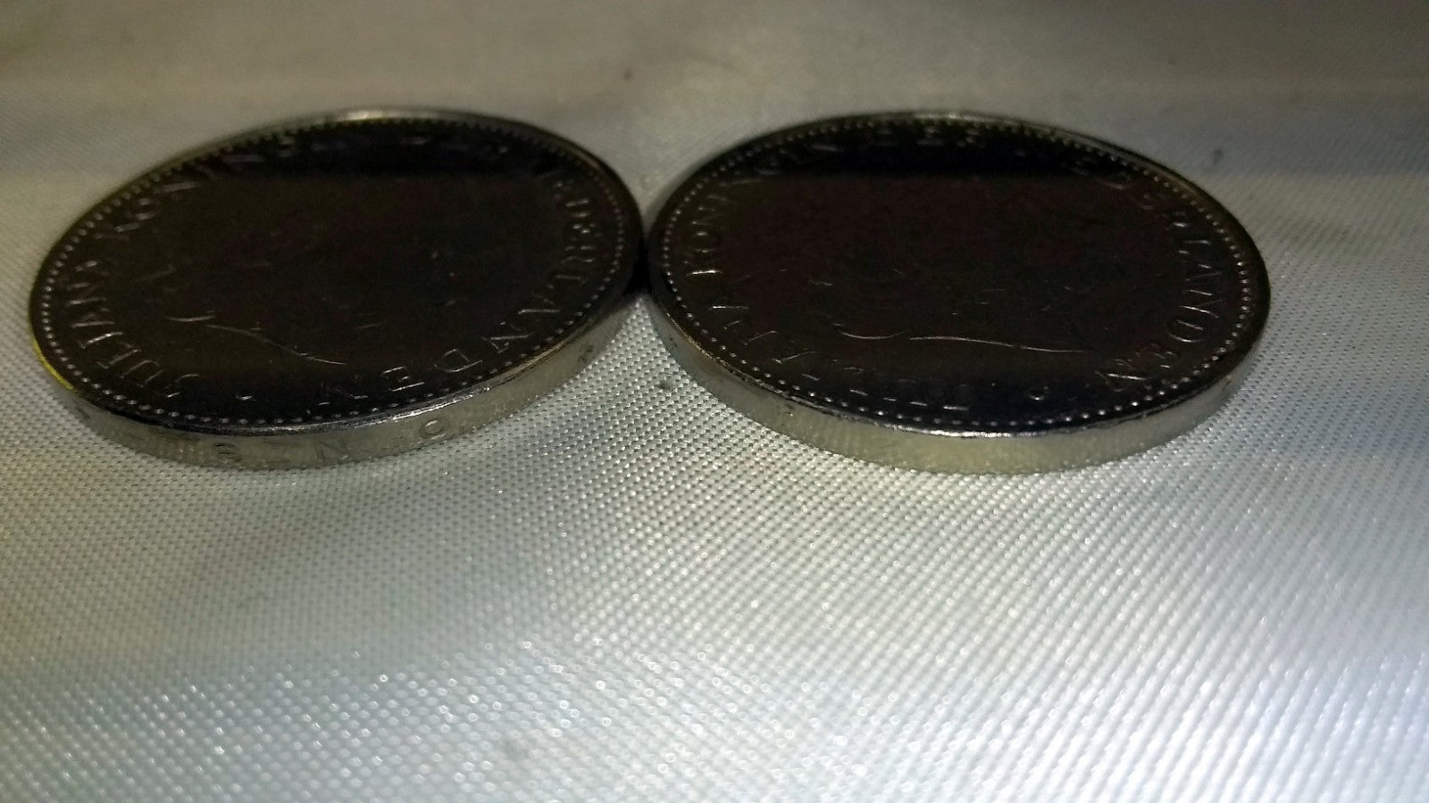 Netherlands 1970 21/2 Gulden Pre-Euro Coin Queen Juliana Nickel lot of two coins