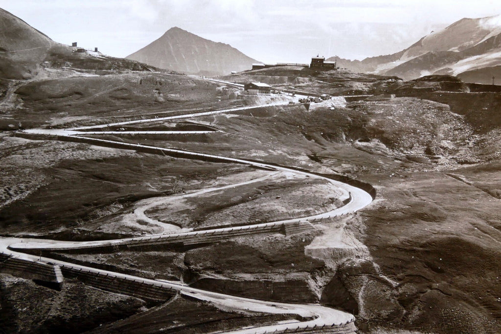 Großglockner hochalpenstraße austria postcard 1940's   unposted