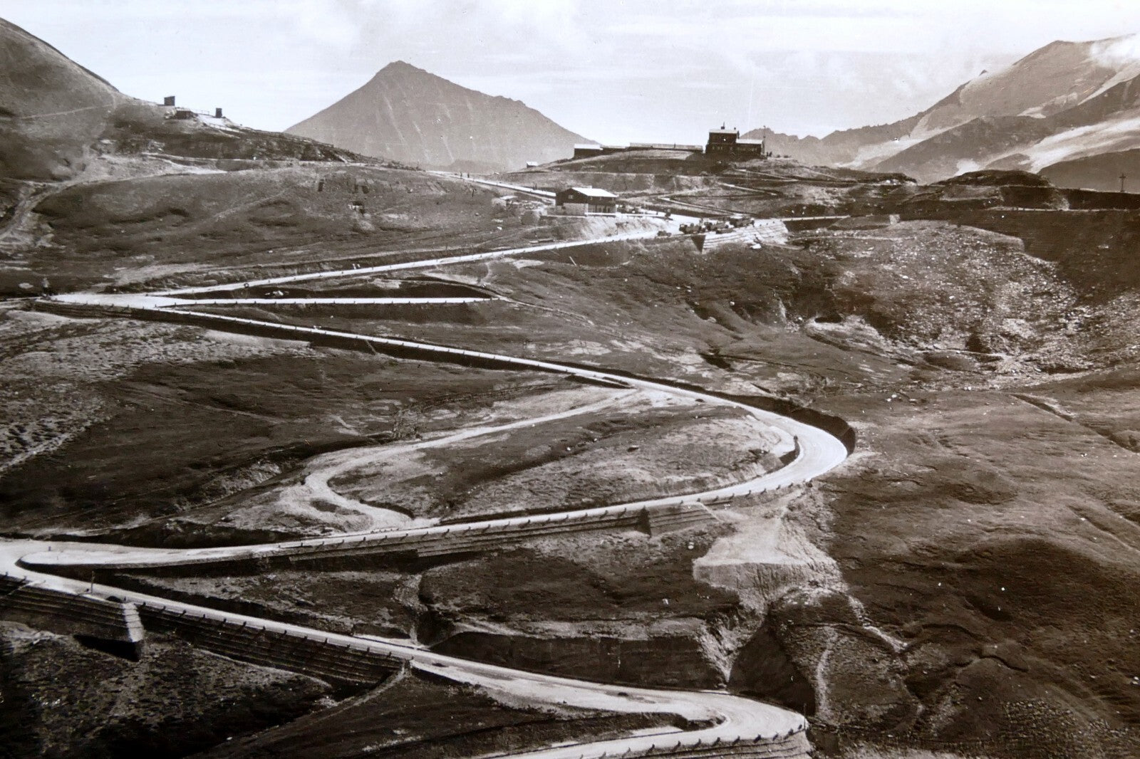 Großglockner hochalpenstraße austria postcard 1940's   unposted