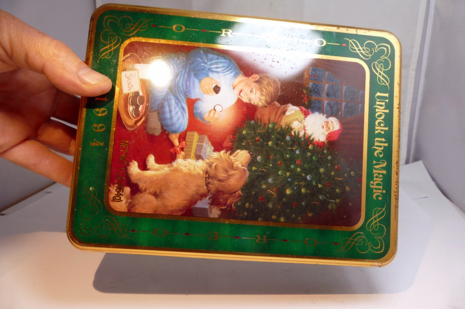 Oreo  Cookie Christmas Eve Tin empty container Santa Claus & Boy  milk tray Dog