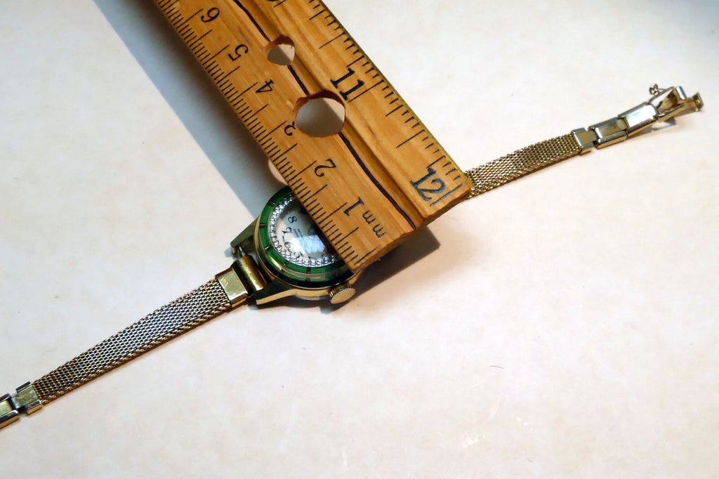 OMNIA Gold Tone 17 Jewel Swiss Mechanical Watch antimagnetic Vintage Ladies