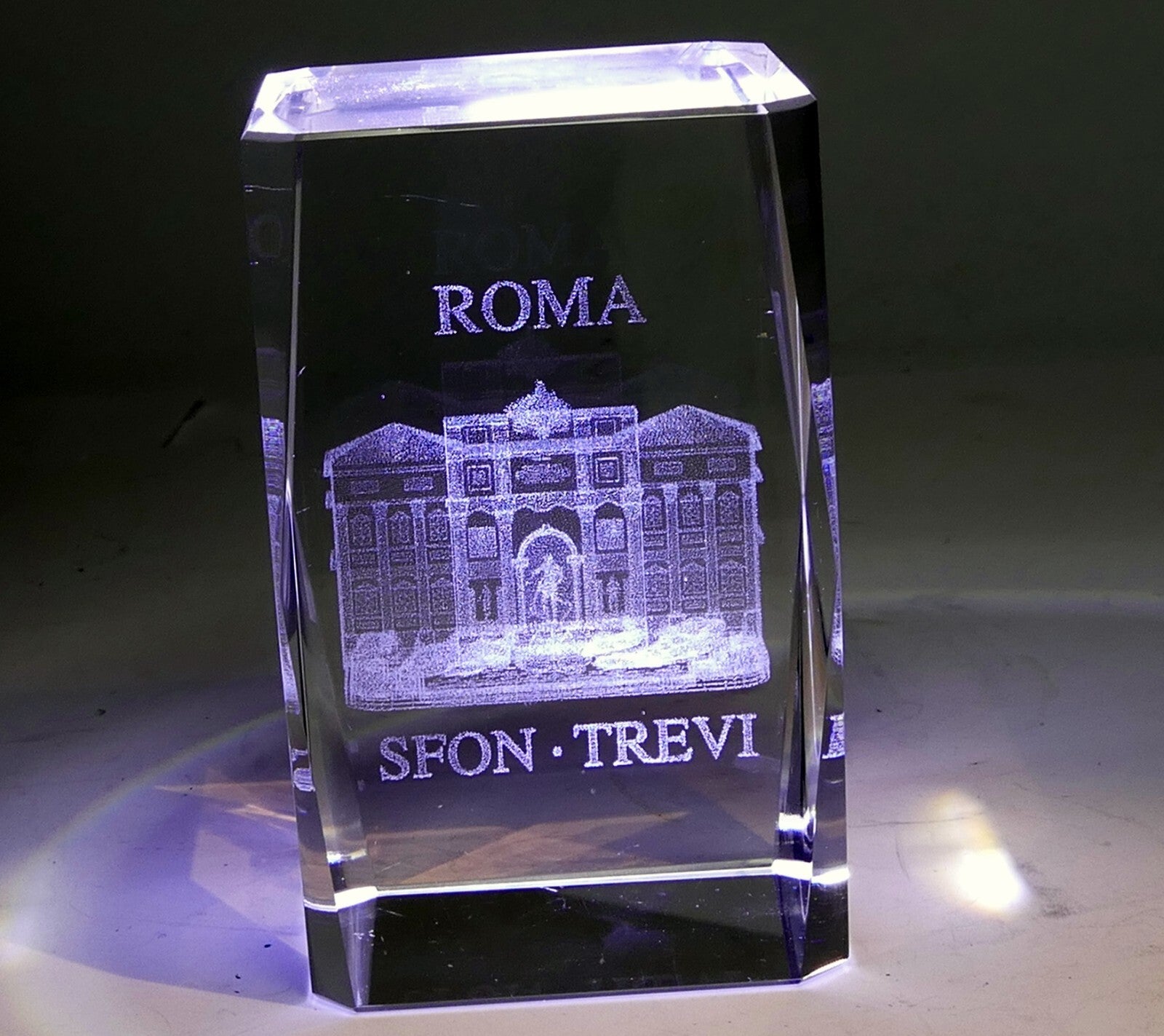 Rome Roma Laser Etch Glass Paperweight  Fontana Trevi  Fountain 3X2X2" crystal