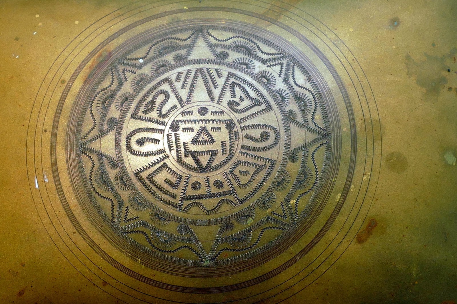 BRONZE AND WOOD TRINKET BOX INDIAN Native Inuit Sun god antique vintage
