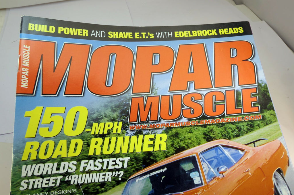 Mopar muscle magazine december 2005 150 mph road street runner