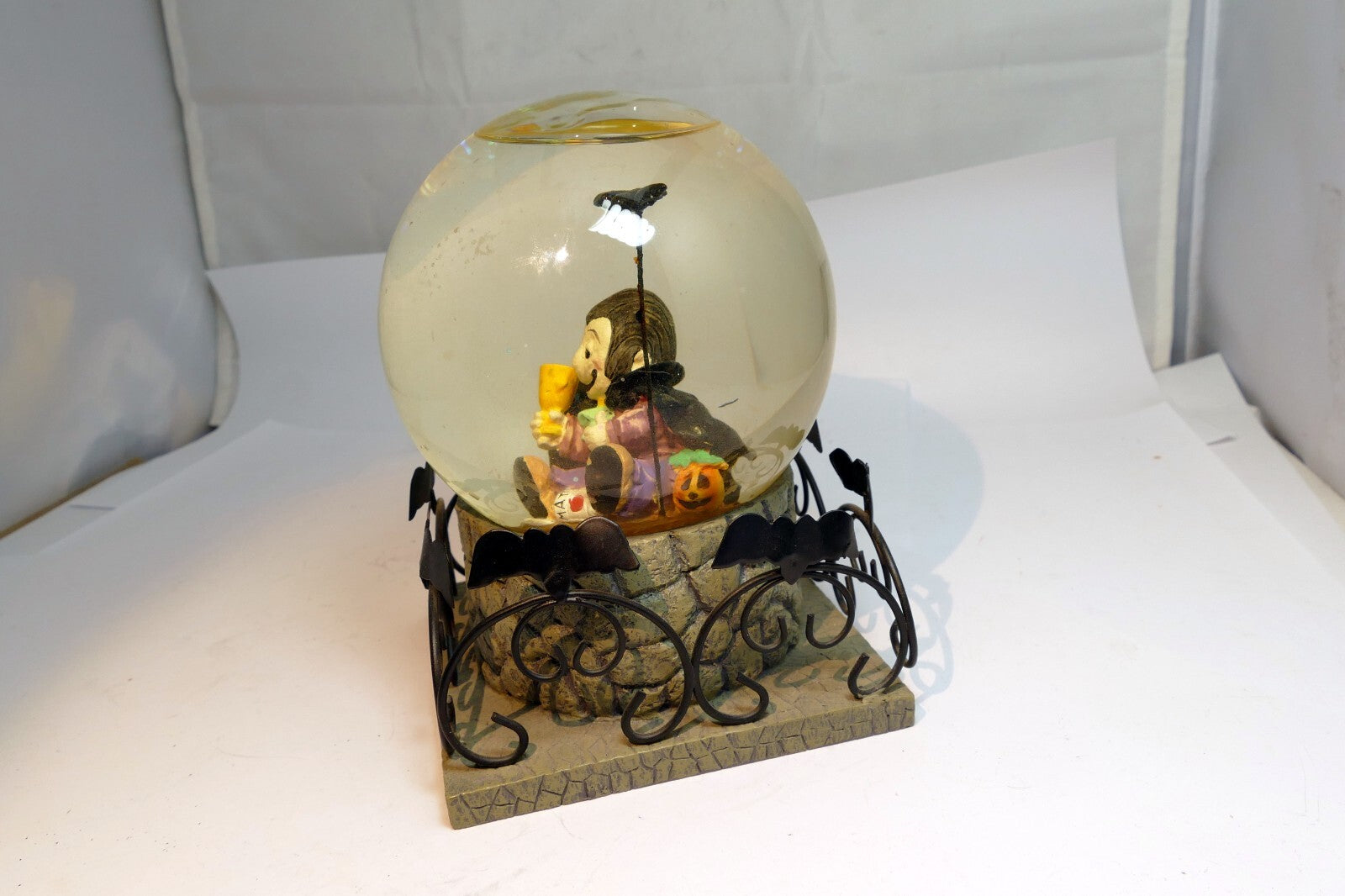 Halloween Snow Water Globe Bats Witch Cat Mato Vampire Bats