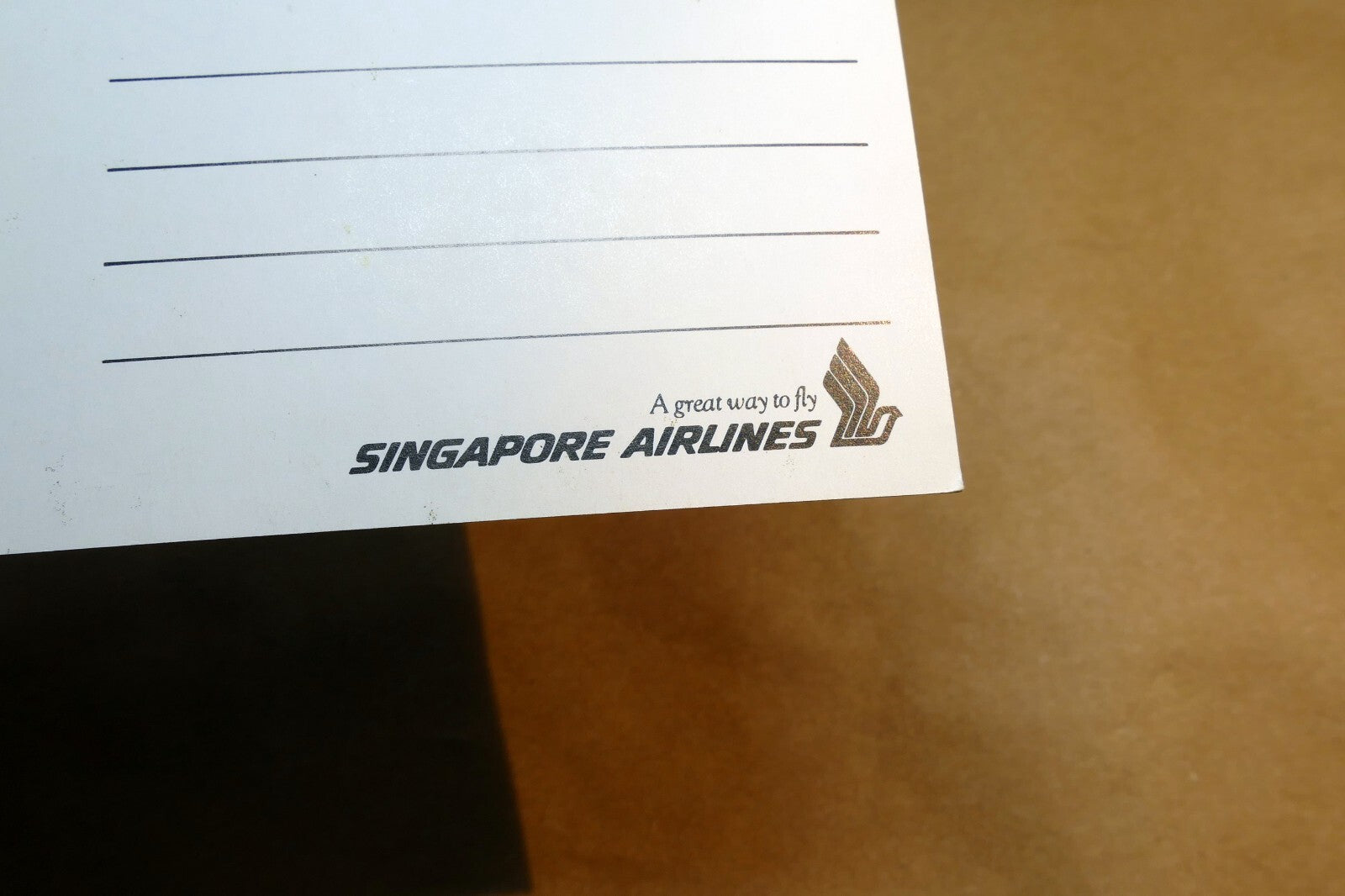 747 B Boeing Singapore Airlines Airplane Blue Sky Postcard Unposted