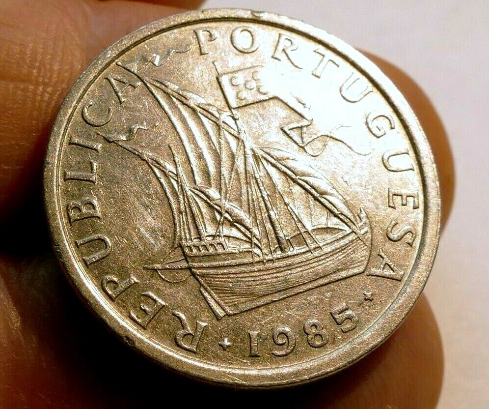 Republica portuguesa $5 portugal 5 escudos   5$00 coin 1985