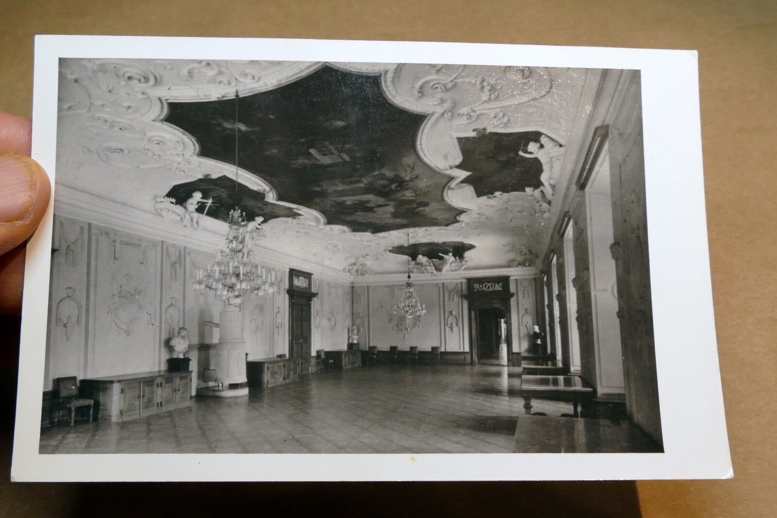 Wien - Schönbrunn Schloss Castle guest room postcard Austria 1930's  - unposted