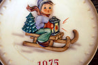 1975 m. j. hummel annual christmas plate hum 267 5th annual plate