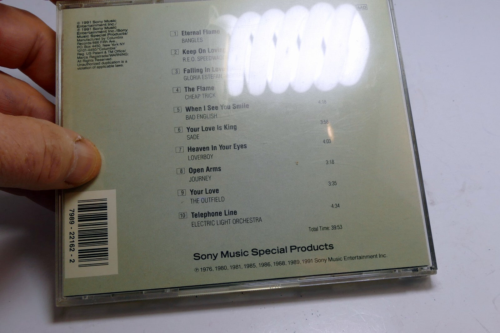 Keep on Loving You CD  A 22162 Sony Music 1991