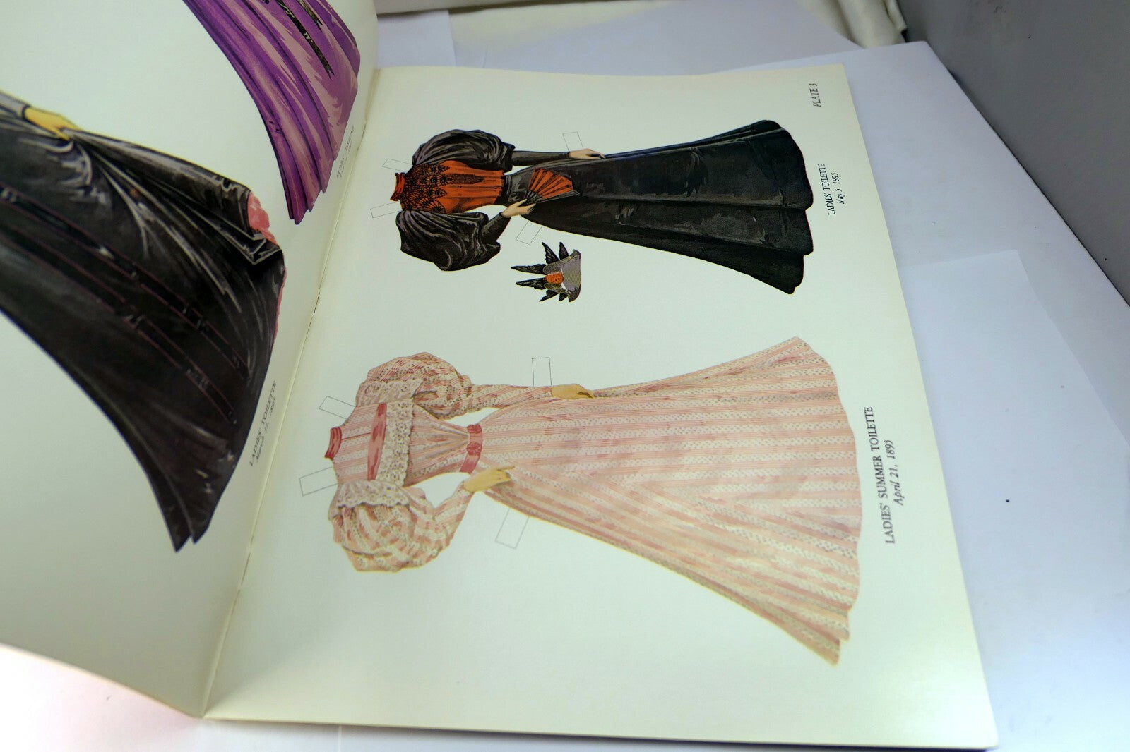 Dover Victorian Paper Dolls: Antique Fashion Paper Dolls of the 1890's