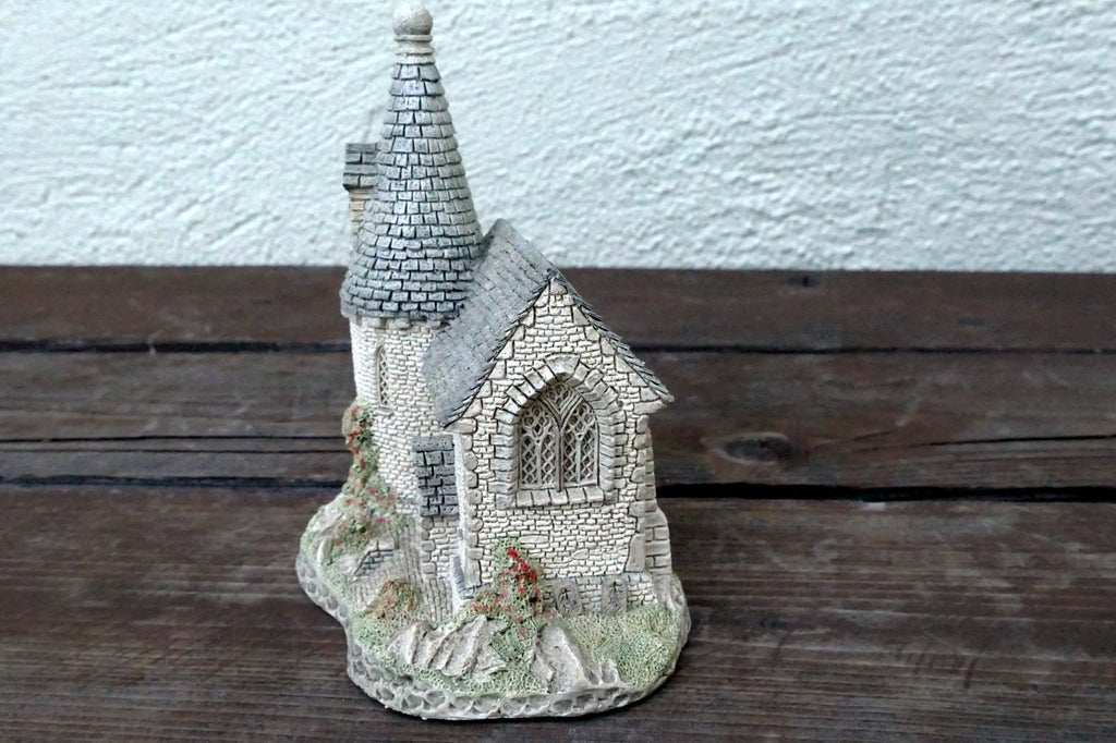 David Winter THE CHAPEL Retired  1984 Great Britain Vintage