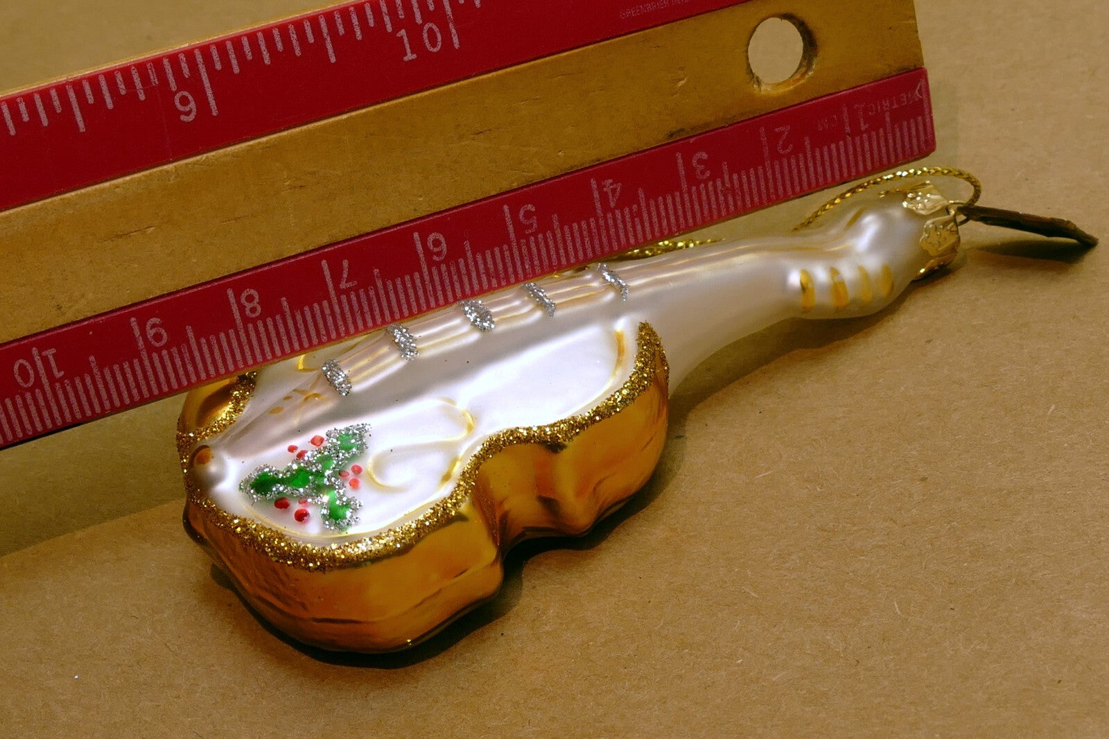 Thomas Pacconi Glass Violin  Christmas Ornament gold music strings  3"