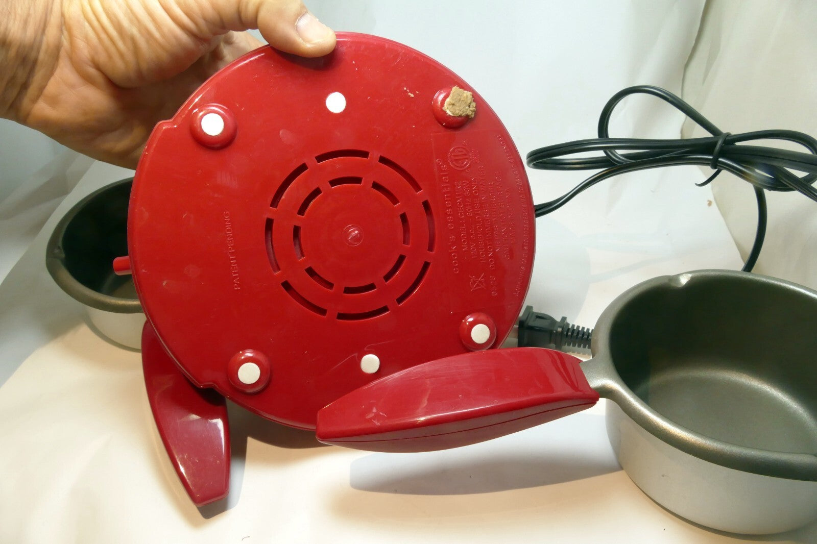 Cook's Essentials Red Chocolate Treat Maker With 2 MELTING POTS - CECM1R2