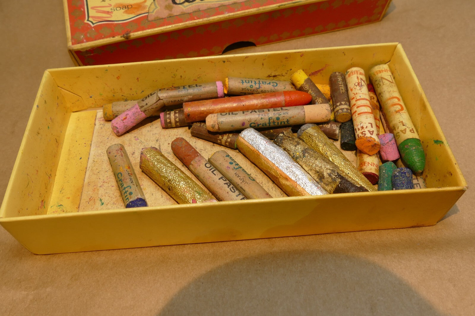 OIL /CHALK PASTELS Weber Craftint  vintage used