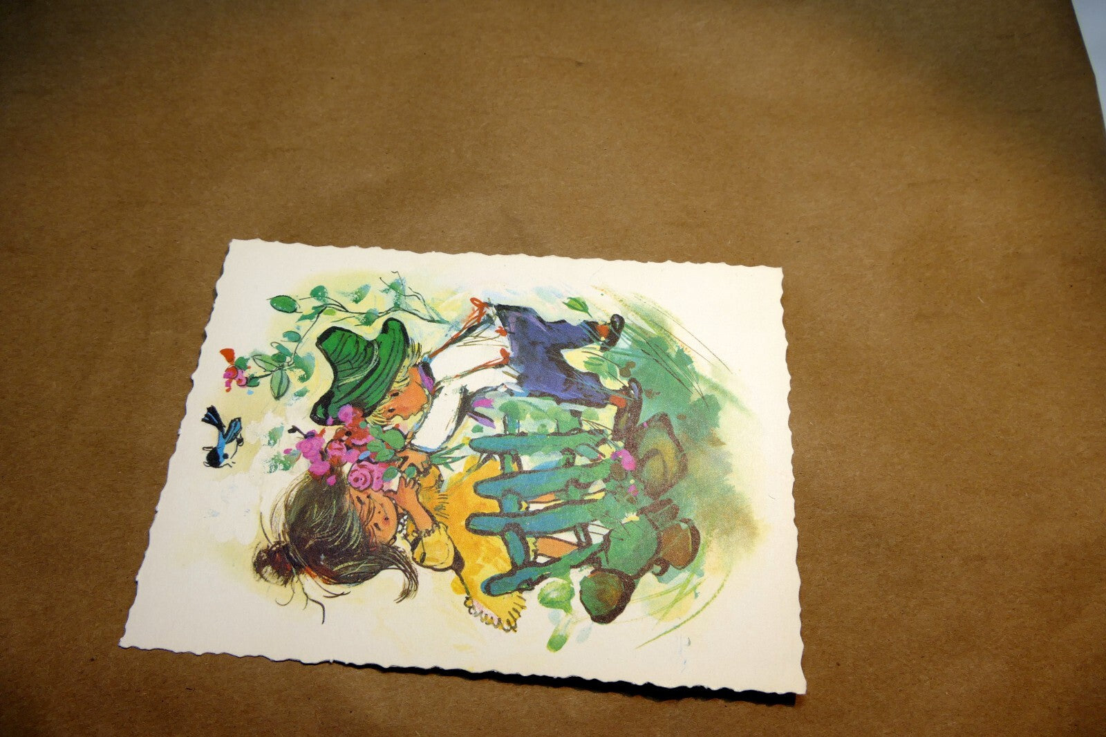 Adolf KORSCH VERLAG Postcard Munchen Girl Boy with Flowers - Unposted Art