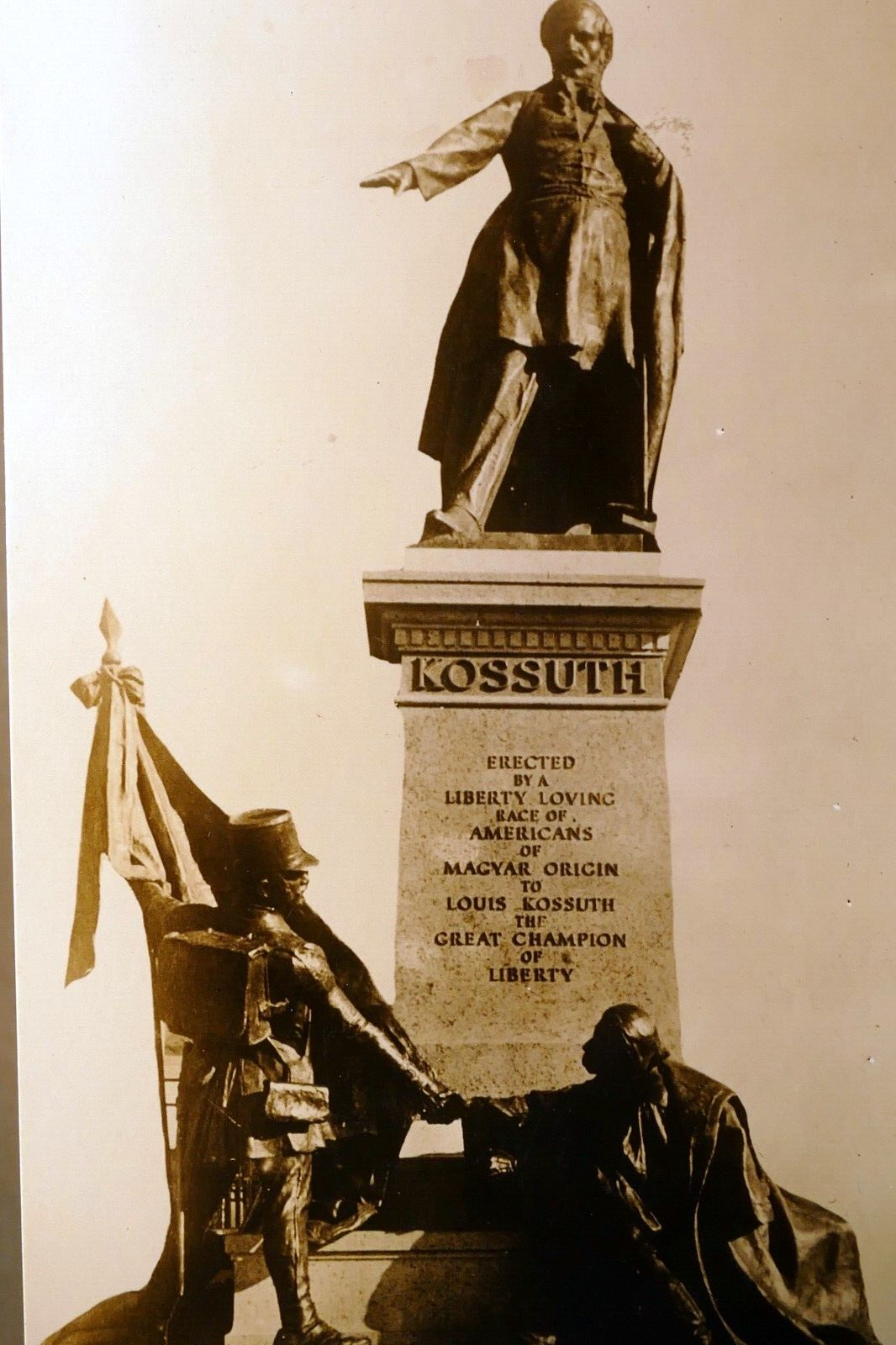 Postcard riverside park monuments   louis kossuth magyar origin 1928 ny