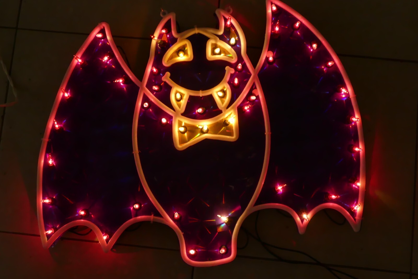 Halloween 18" lighted window purple vampire bat   vintage decor