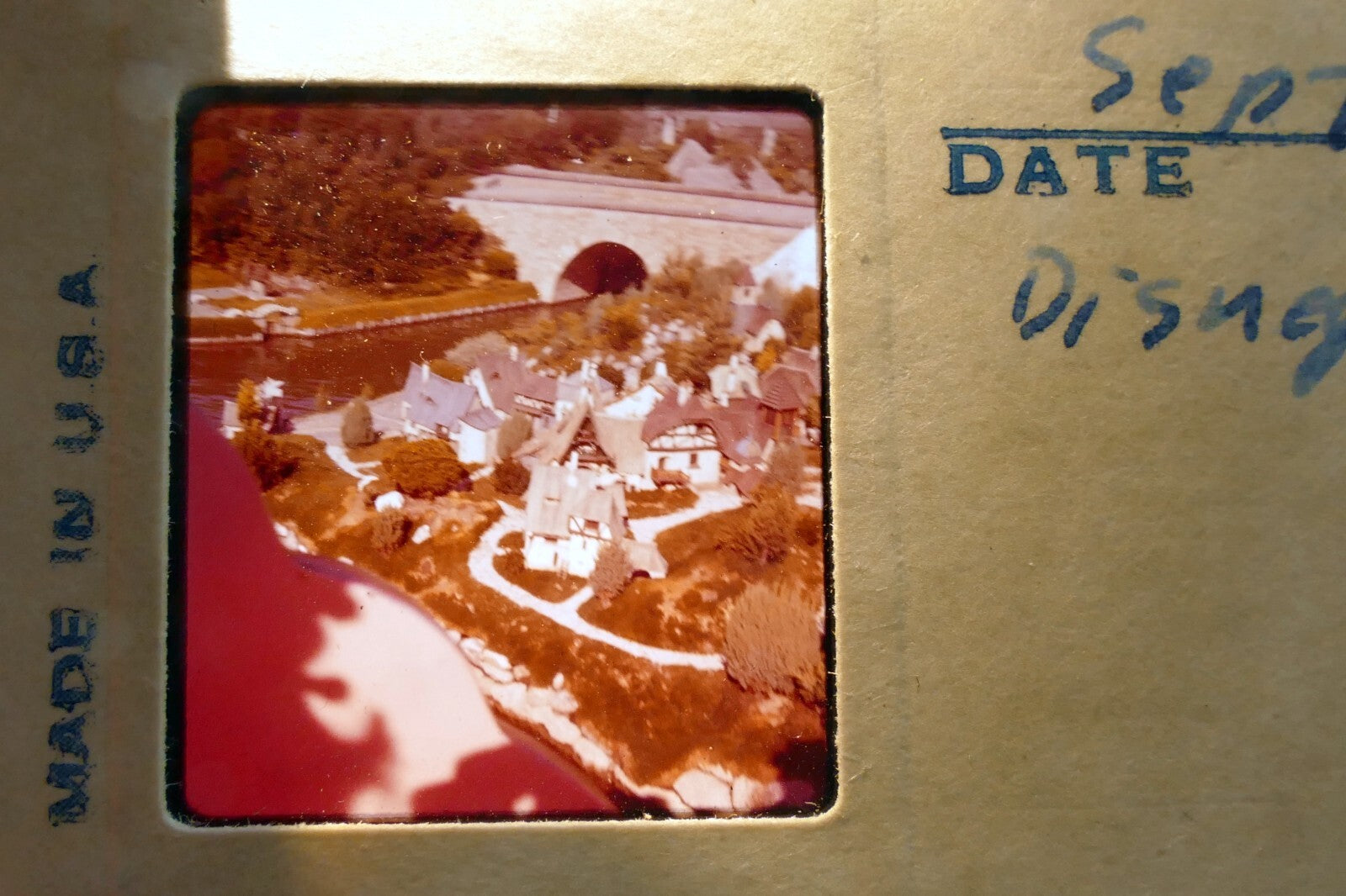 Stereo Realist Slide - Disneyland USA  - Sept 1959 Kodak Ektachrome color
