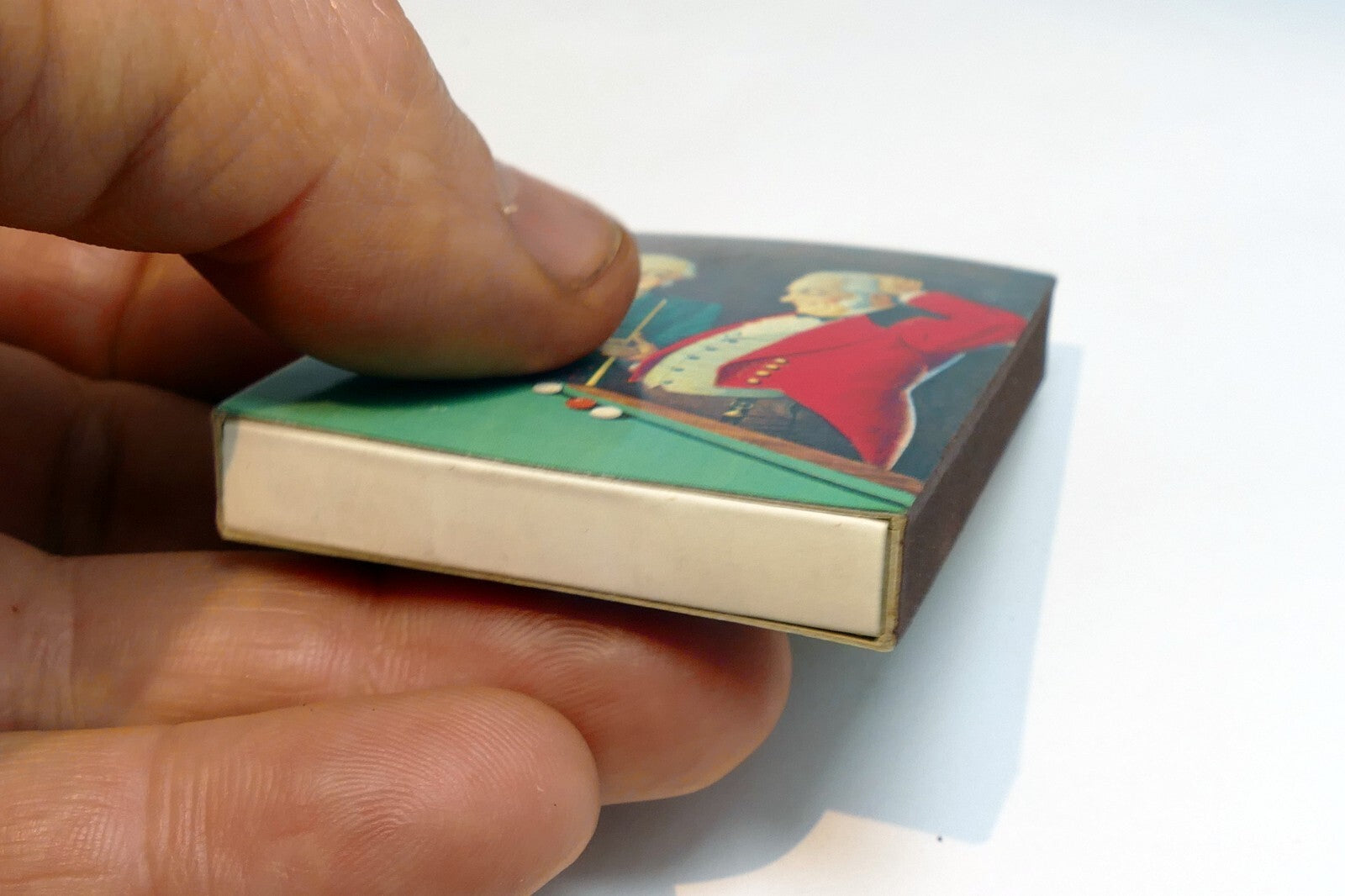 Old chum  light safety match box and wooden matches for pipe smoking tobacco